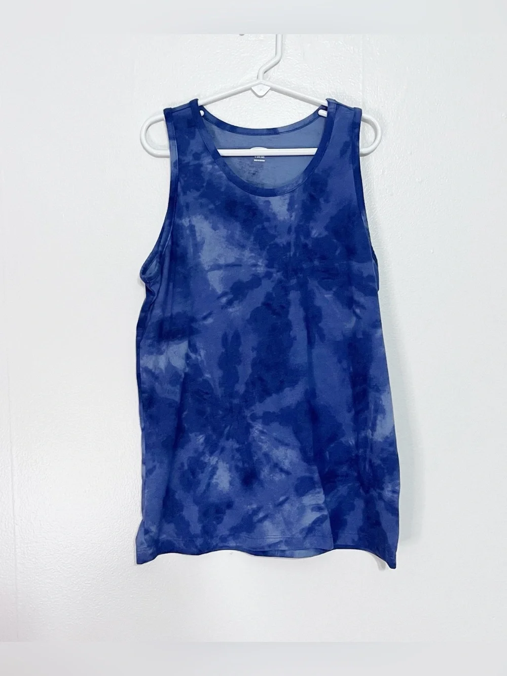 Old Navy Lot of 2 Boys Tank Tops